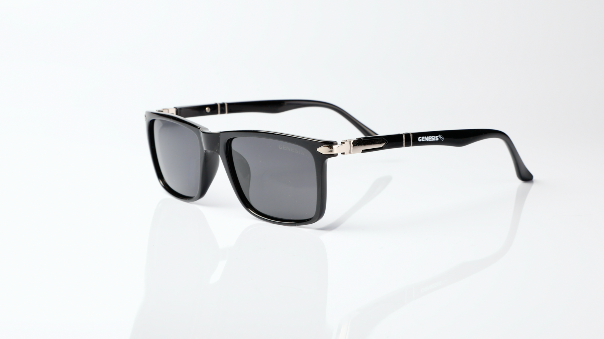 Lentes de Sol GENESIS Acapulco Negro Linea 2024