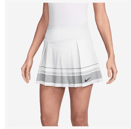 Falda pantalón de tenis con estampado corto Nike Court Dri-FIT Advantage para mujer