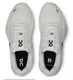 On Men's The Roger Pro Undyed White and Black